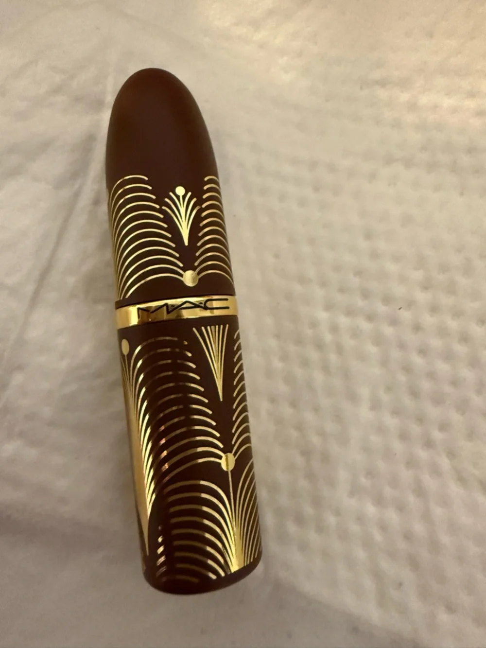 MAC Cosmetics Berry Matte Lipstick - Rich Burgundy Shade - Picture 3 of 4